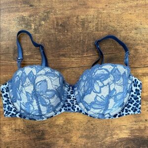 Victoria's Secret Blue Lace Bra with Patterned Band